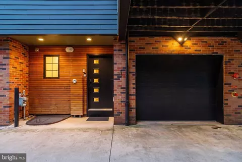 1114 Shackamaxon St #3, Philadelphia, PA 19125