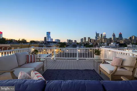 2246 Christian St, Philadelphia, PA 19146