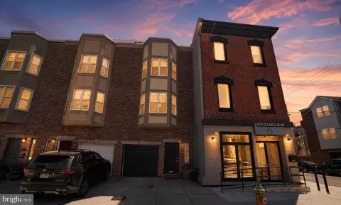 2246 Christian St, Philadelphia, PA 19146