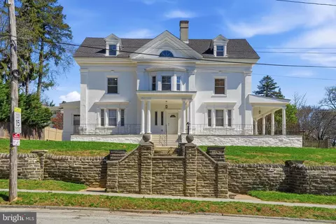 29 Pelham Rd, Philadelphia, PA 19119