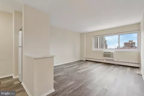 2101 17 Chestnut St #1610, Philadelphia, PA 19103