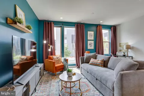 2026 Northbank Pl, Philadelphia, PA 19125