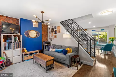2243 League St, Philadelphia, PA 19146