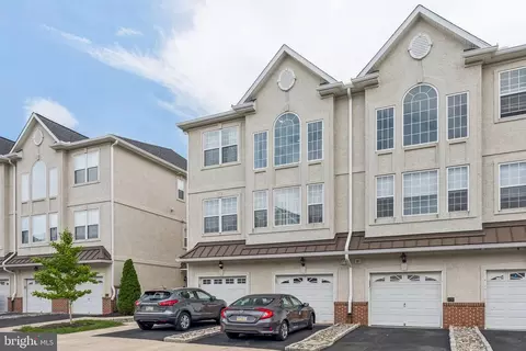 2134 00 Verona Dr, Philadelphia, PA 19145