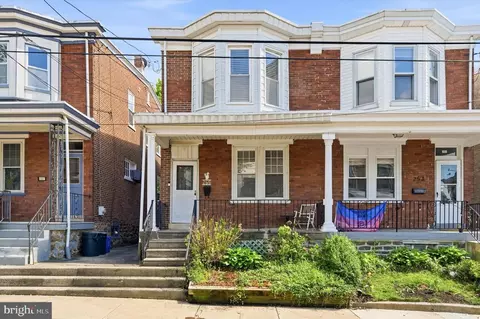 255 Dupont St, Philadelphia, PA 19128