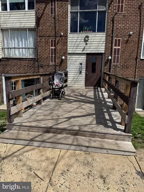 2201 Strahle St #C302, Philadelphia, PA 19152
