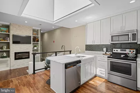 1321 N 7th St #3, Philadelphia, PA 19122