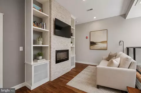 1321 N 7th St #3, Philadelphia, PA 19122