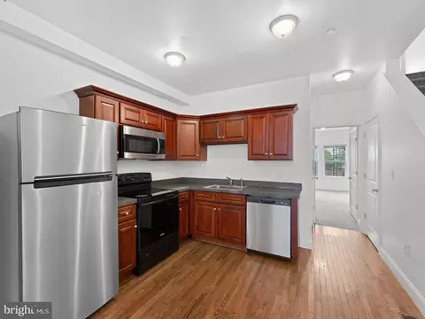 1910 N Gratz St, Philadelphia, PA 19121