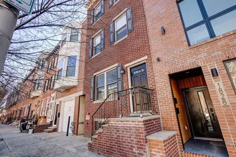 1826 Christian St #C, Philadelphia, PA 19146