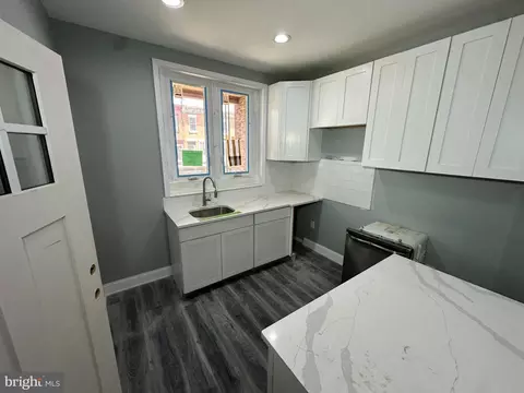2420 N 33rd St, Philadelphia, PA 19132