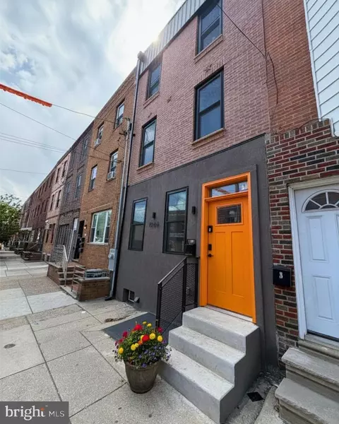 1906 S 10th St, Philadelphia, PA 19148