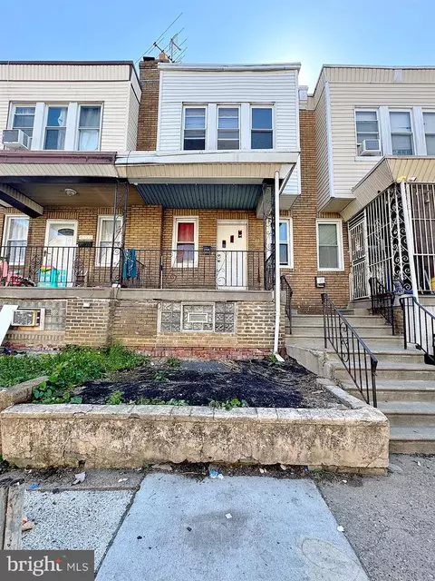4750 Vista St, Philadelphia, PA 19136