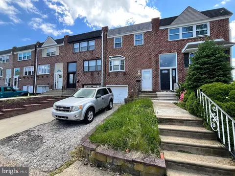 12215 Sweet Briar Rd, Philadelphia, PA 19154