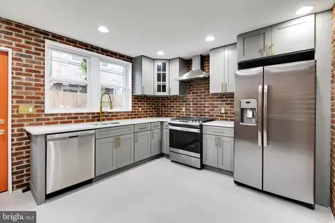 1903 S Warnock St, Philadelphia, PA 19148