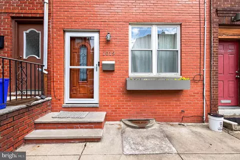 1019 S 6th St, Philadelphia, PA 19147