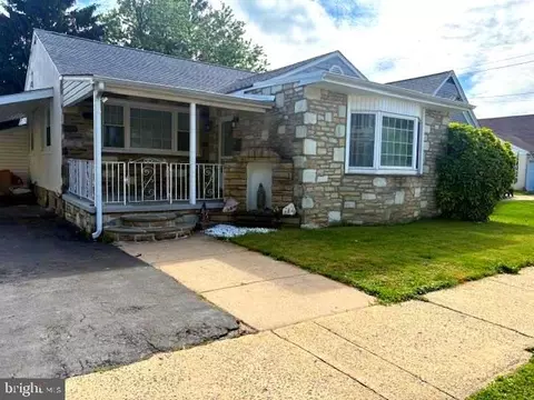 712 Benson St, Philadelphia, PA 19111