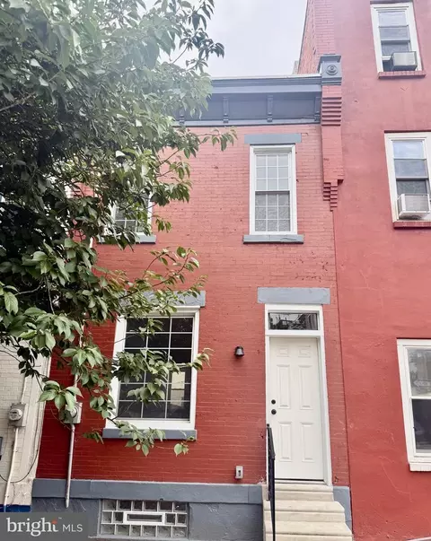 912 N 30th St, Philadelphia, PA 19130