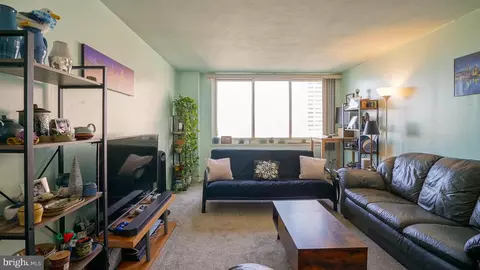 1901 John F Kennedy Blvd #1602, Philadelphia, PA 19103