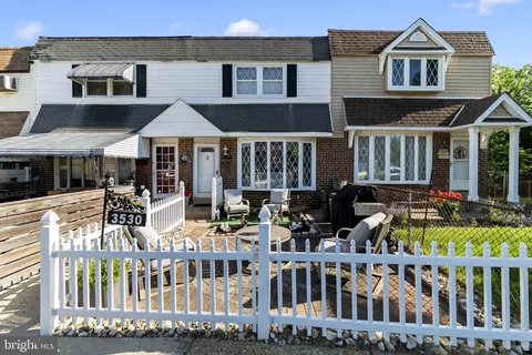 3530 Churchill Ln, Philadelphia, PA 19114