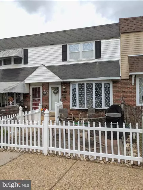 3530 Churchill Ln, Philadelphia, PA 19114