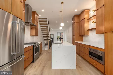 2368 E Norris St, Philadelphia, PA 19125