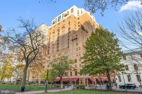 219 S 29 S 18th St #1004, Philadelphia, PA 19103