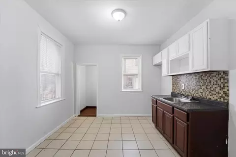 4009 Brown St, Philadelphia, PA 19104