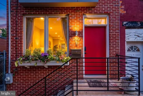 1822 Titan St, Philadelphia, PA 19146