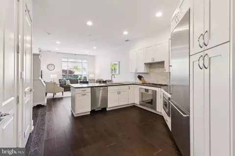 410 S Front St #108, Philadelphia, PA 19147