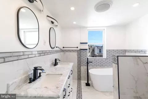 2059 E William St, Philadelphia, PA 19134
