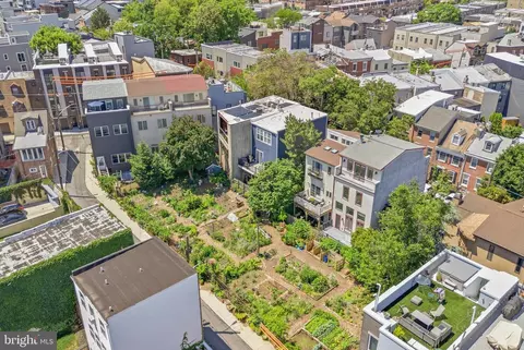913 N Lawrence St, Philadelphia, PA 19123