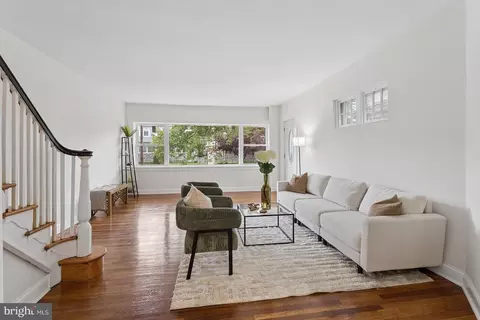 817 Passmore St, Philadelphia, PA 19111
