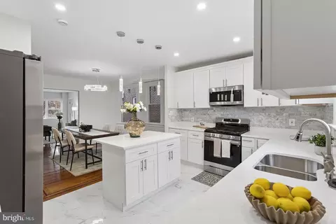 817 Passmore St, Philadelphia, PA 19111