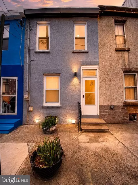 2052 E Rush St, Philadelphia, PA 19134