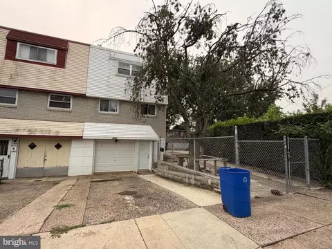 2867 Sebring Rd, Philadelphia, PA 19152