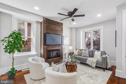 6122 Ross St, Philadelphia, PA 19144