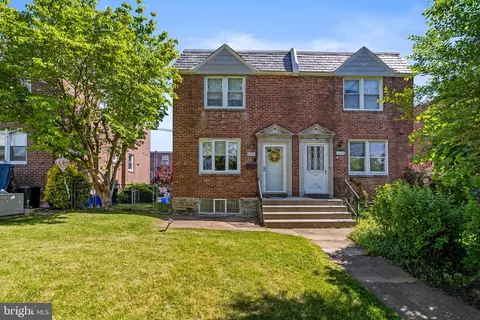 1845 Stanwood St, Philadelphia, PA 19152