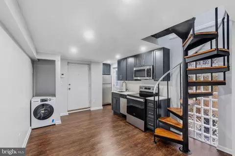 335 S 12th St #1B, Philadelphia, PA 19107