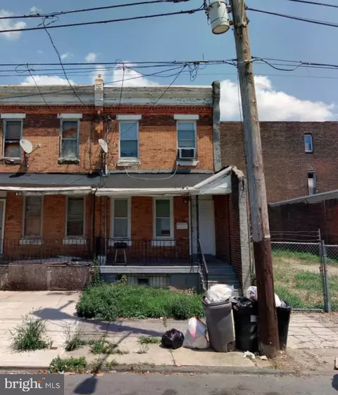 21 N 59th St, Philadelphia, PA 19139