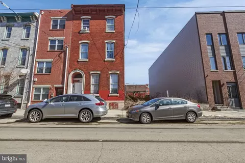 413 N 41st St #B, Philadelphia, PA 19104