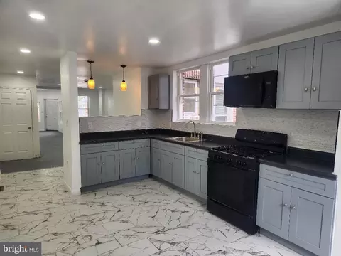 6613 N 18th St, Philadelphia, PA 19126