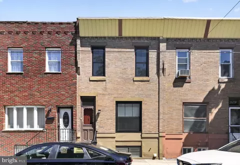 2537 S Chadwick St, Philadelphia, PA 19145