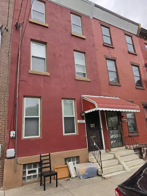 2051 N 8th St, Philadelphia, PA 19122