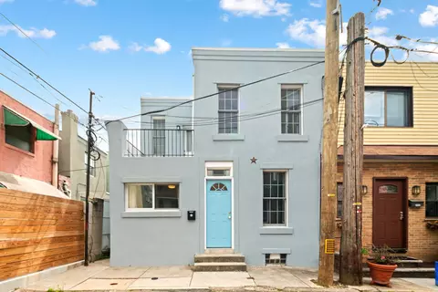1227 S Iseminger St, Philadelphia, PA 19147