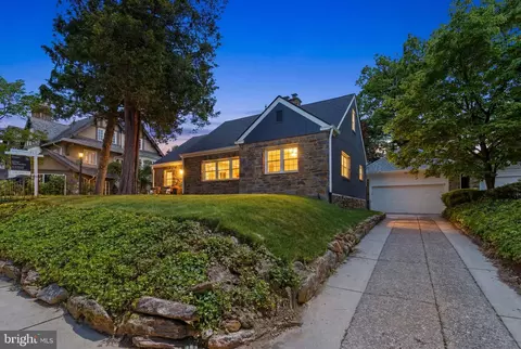 3226 W Penn St, Philadelphia, PA 19129