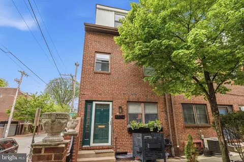 520 Lombard St #A, Philadelphia, PA 19147
