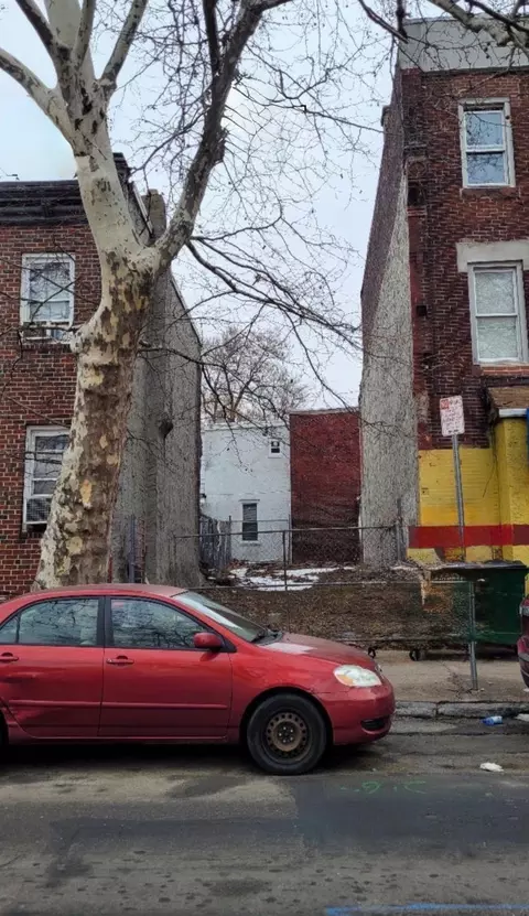 1133 W Cumberland St, Philadelphia, PA 19133