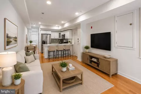 1437 Brown St #2, Philadelphia, PA 19130