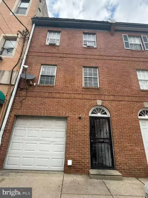 719 Wharton St, Philadelphia, PA 19147
